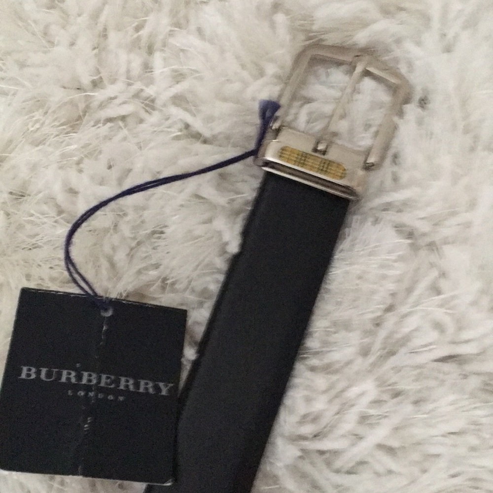 Burberry black leather belt